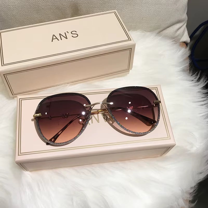2025 New Diamond Sunglasses Female Brand Design Imitation Rhinestones Gradient Lens UV400 Pilot Sun Glasses Women Shades S316