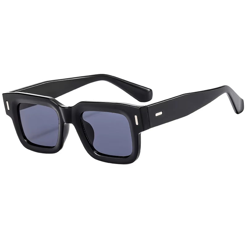 2023 New Retro Grey Square Sunglasses for Women Men Fashion Transparen Frame Glasses Eyewear Male Shades UV400 Rivets Eyeglasse
